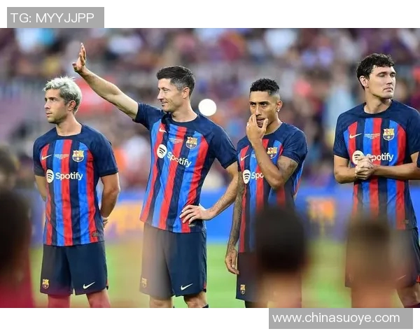 2018年巴萨与皇马经典对决回顾：足球盛宴的激情与荣耀